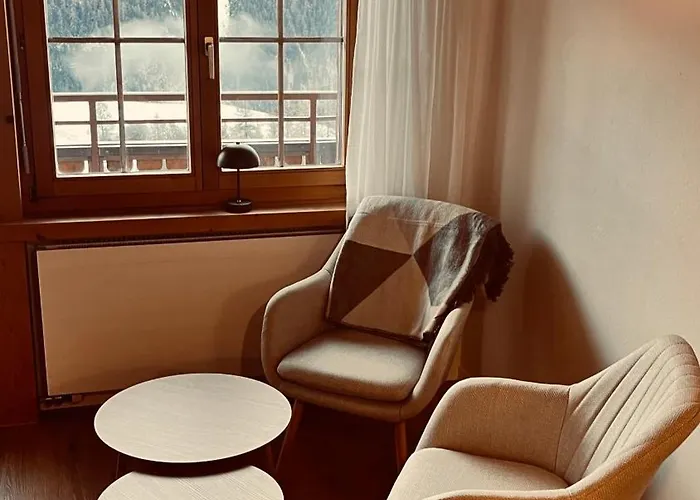 Davos Wiesen - Gemuetliches Appartment Mit Traumhafter Aussicht - Sonnenbalkon - Wanderparadies アパート *